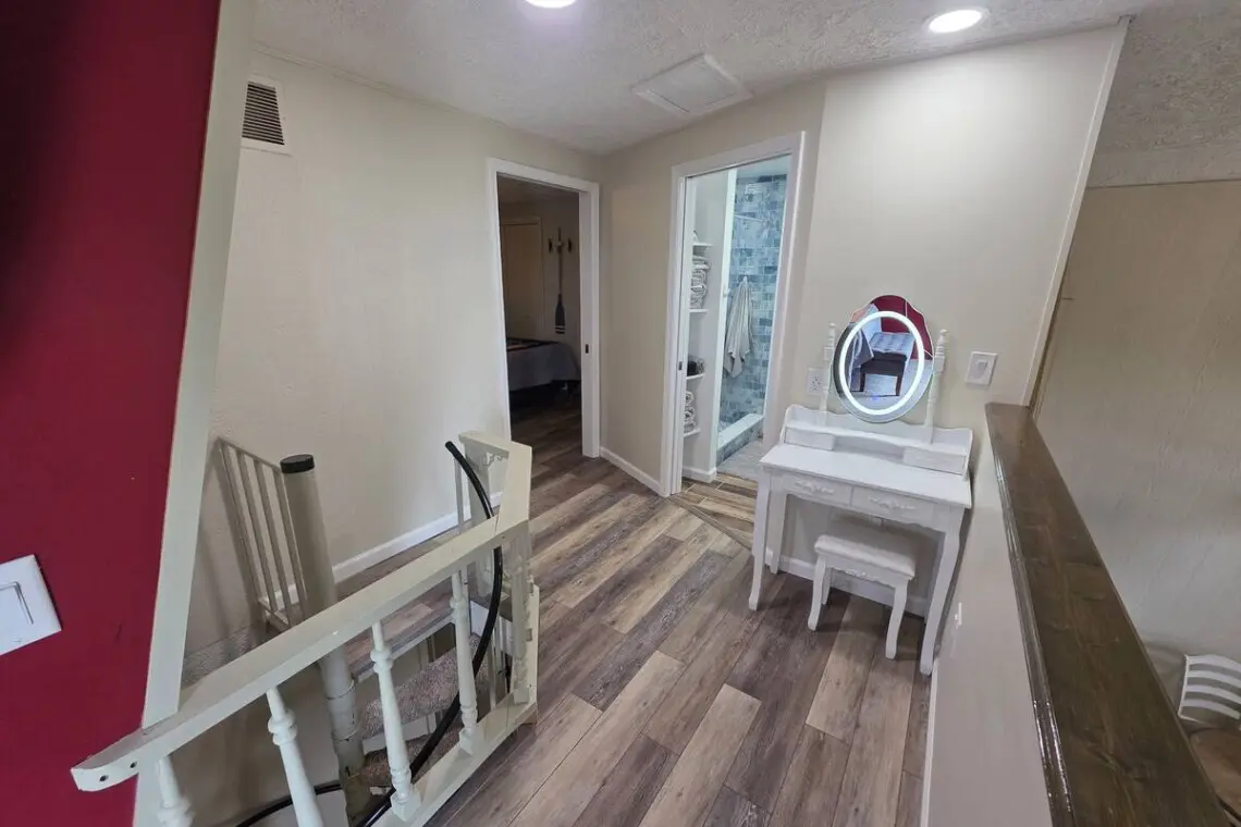 040b6bad 27d5 4510 9f7b 2d2415d011c0