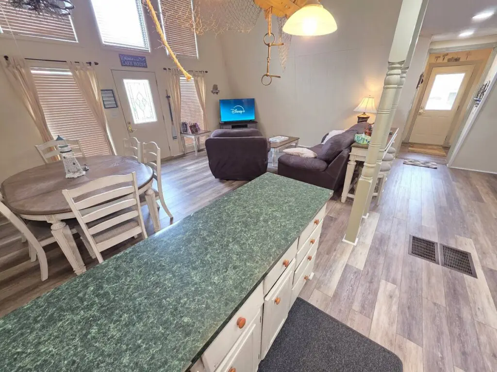 52a1a265 2782 4dd9 aef0 1f35f10d8f36