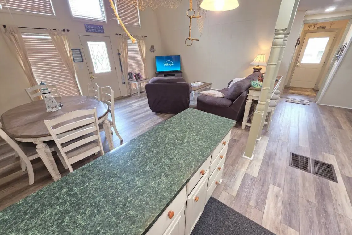 52a1a265 2782 4dd9 aef0 1f35f10d8f36