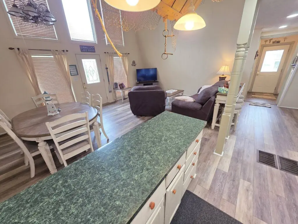 5e1deff3 a719 448d 8357 92a0b88cadfa