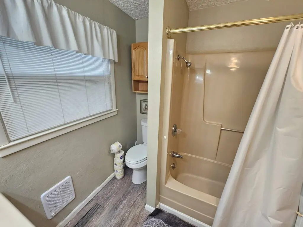 bb08511f 1ab2 4e32 b03a 2ccebebf36f6