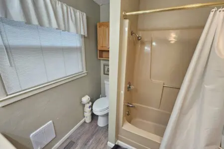 bb08511f 1ab2 4e32 b03a 2ccebebf36f6