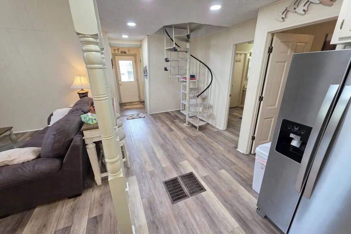 ce0674ae bd0b 4548 8bf0 deb10cdff552