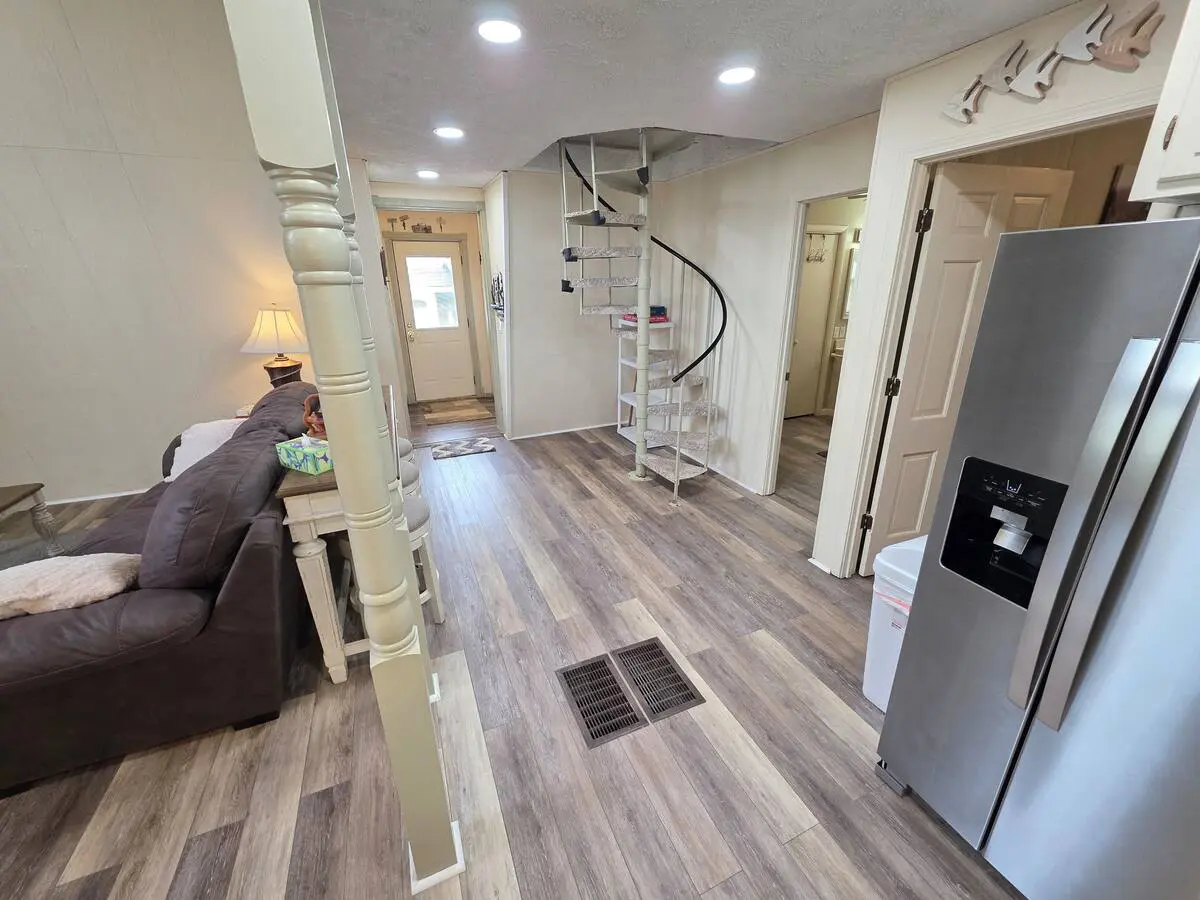 ce0674ae bd0b 4548 8bf0 deb10cdff552